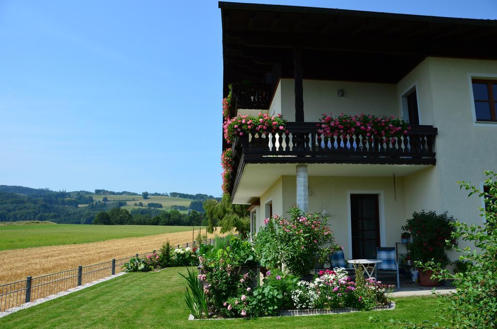 Haus Gruber Hotel Attersee Eksteriør billede